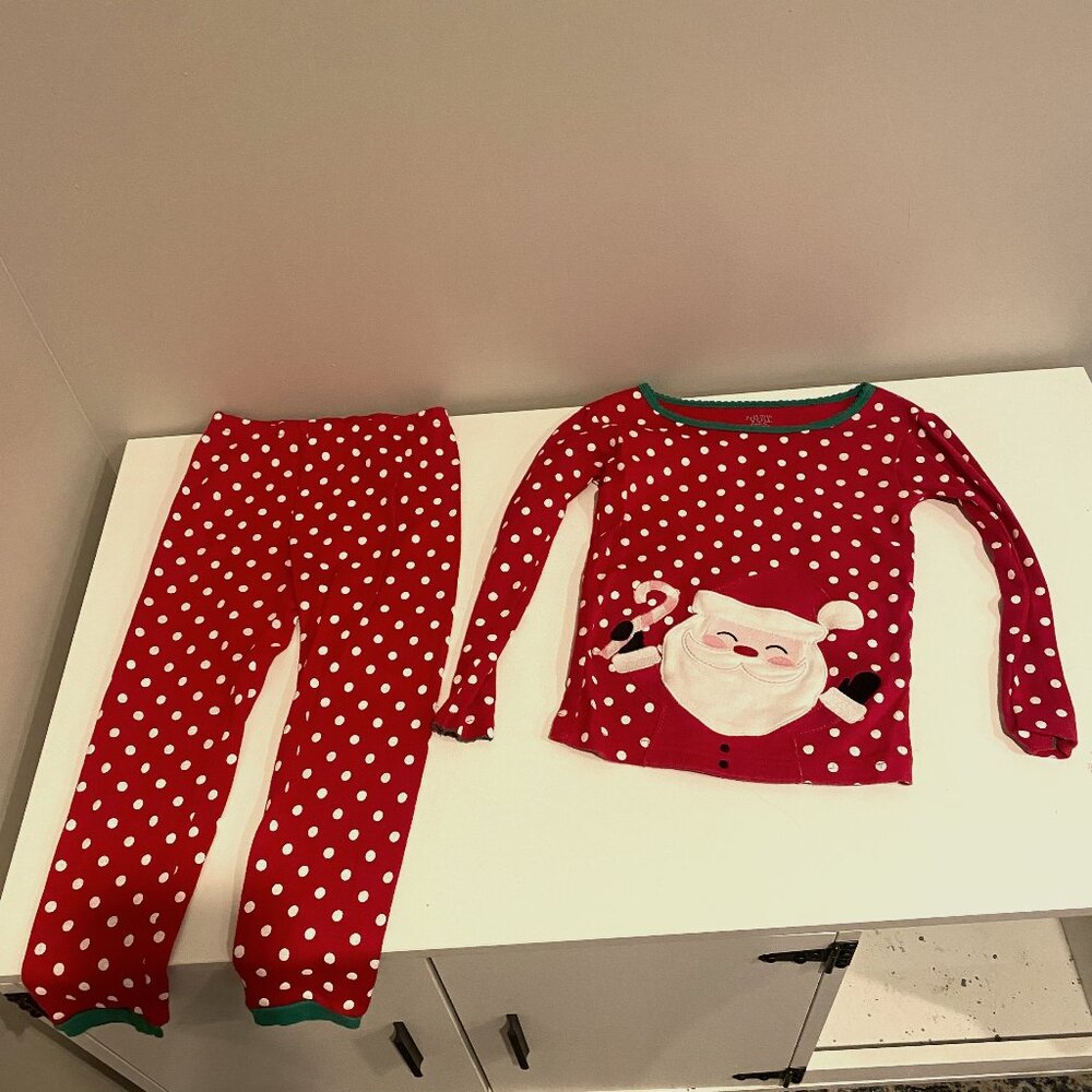 Carters Santa Pj sets (2) Size 4